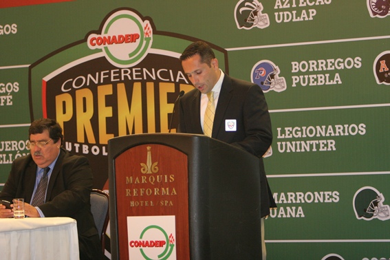 Lic. Oscar López Comisionado Conferencia Premier